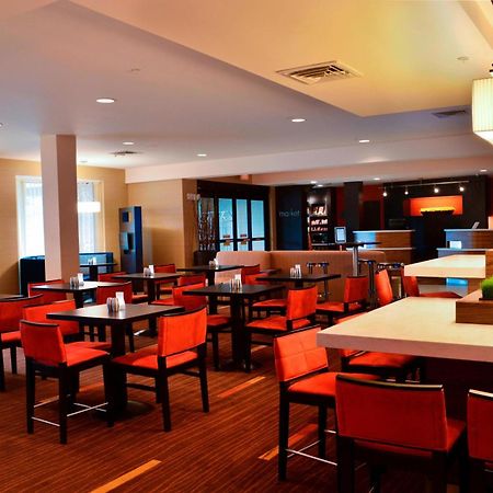 Courtyard By Marriott Concord Hotel Buitenkant foto