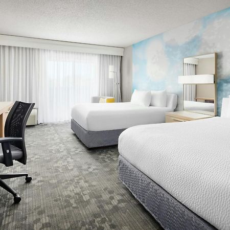 Courtyard By Marriott Concord Hotel Buitenkant foto