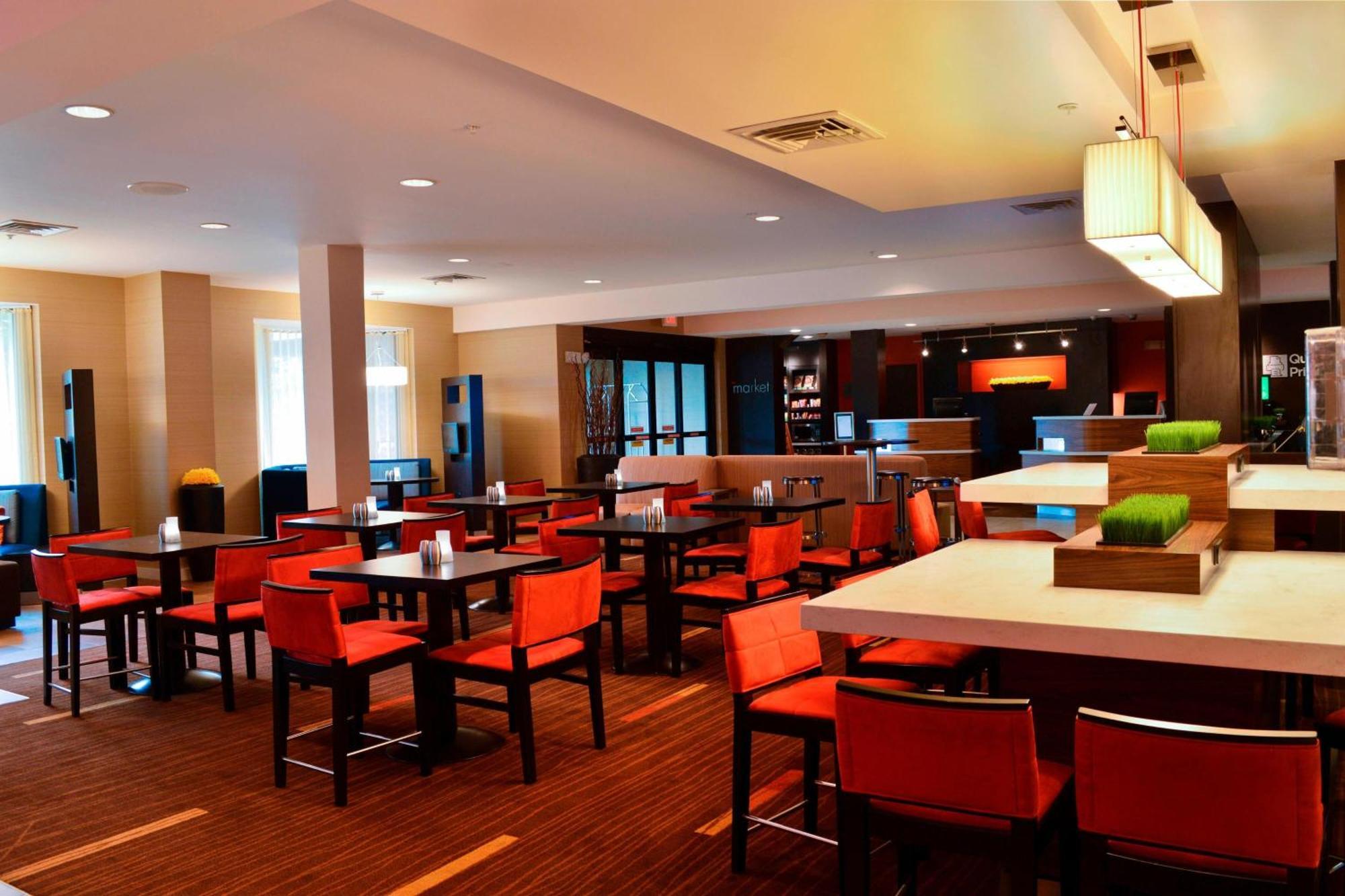 Courtyard By Marriott Concord Hotel Buitenkant foto