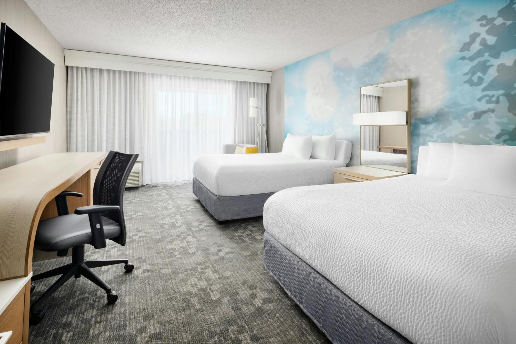 Courtyard By Marriott Concord Hotel Buitenkant foto