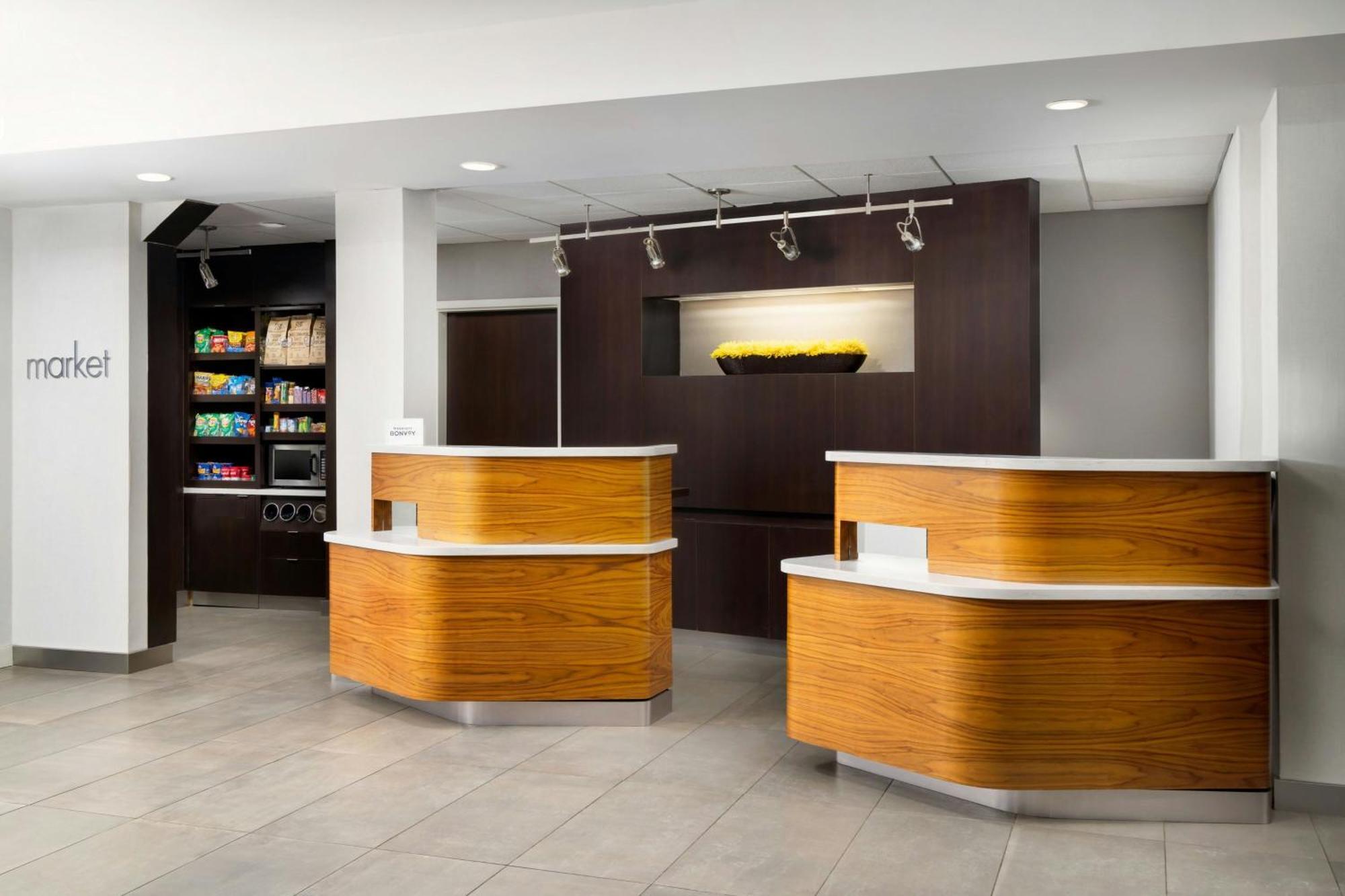 Courtyard By Marriott Concord Hotel Buitenkant foto